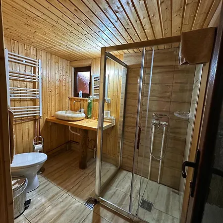 Vakantiehuis Casuta Din Stejari-transalpina Novaci-Străini